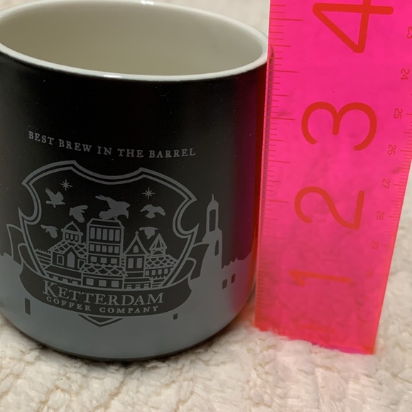 Owlcrate Ketterdam Coffee Company Souvenir Mug Six of Crows - Picture 9 of 12